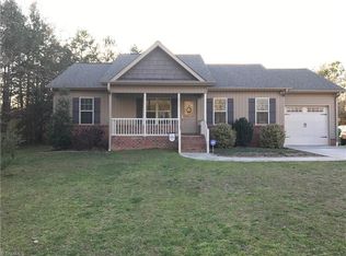 3917 Waterview Rd, High Point, NC 27265