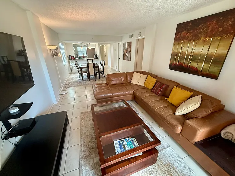 1005 Gulf Blvd #8 — Photo 15