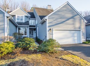 428 Windham Ct, Wyckoff, NJ 07481