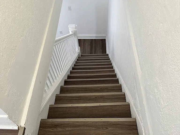 551 Jefferson St — Photo 12