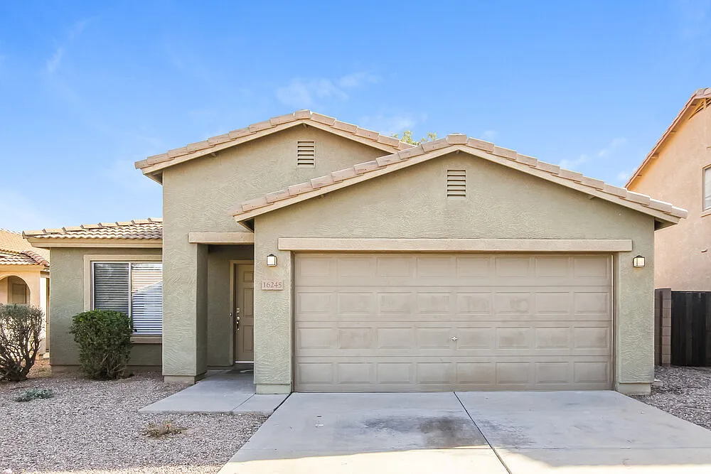 3 bed, 2.0 bath, 1401 sqft, $2,850 — Photo 1