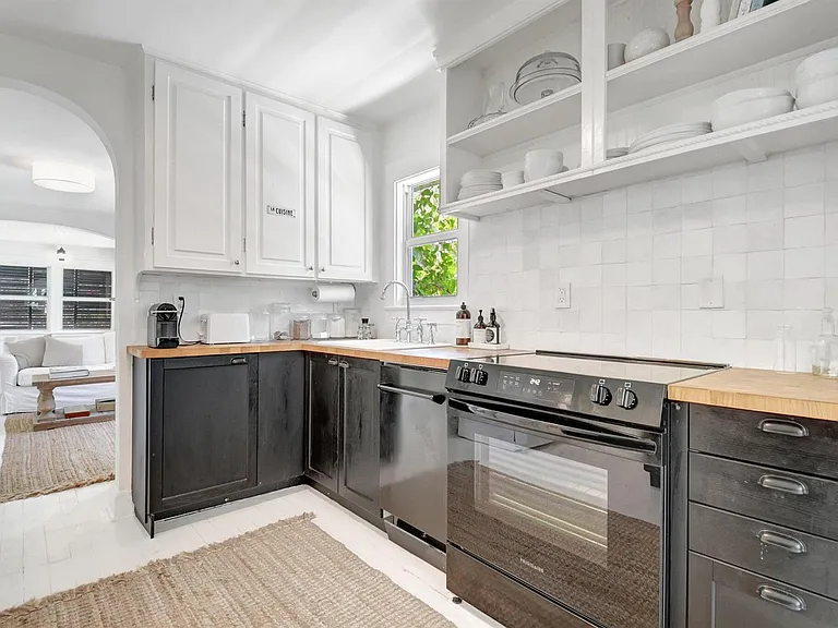 220 S L St — Photo 21