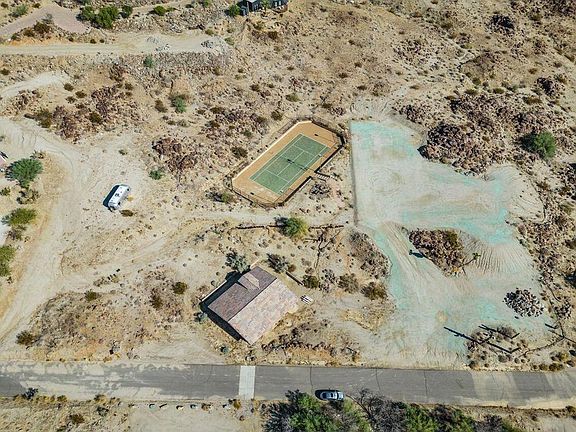3rd image of 48900 Paisano Rd
