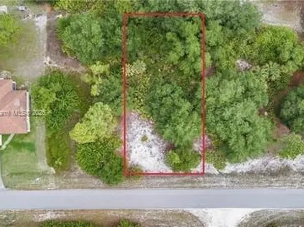 2514 38th St W, Lehigh Acres, FL 33971