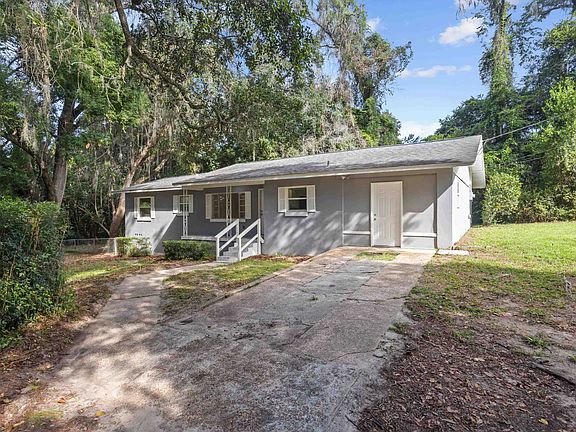 2nd image of 3214 Dian Rd