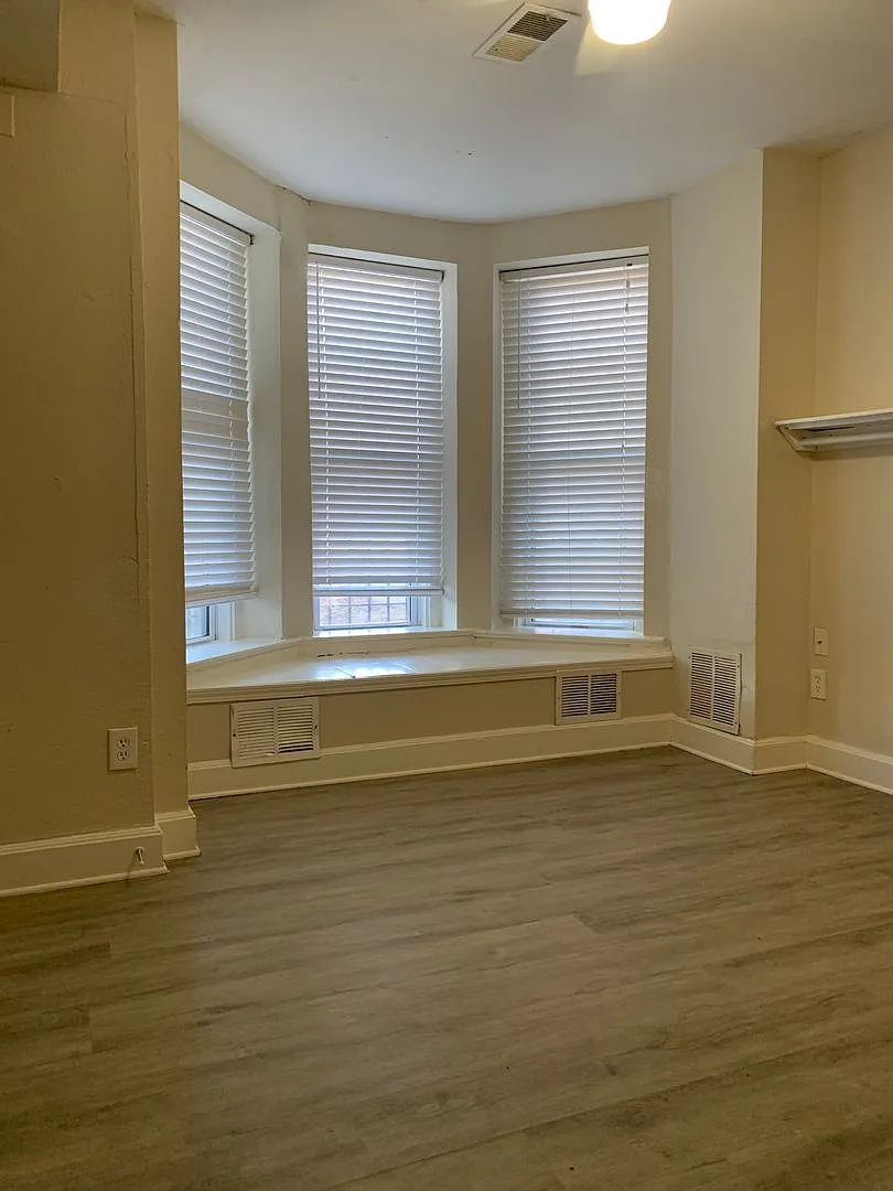 Vintage Vibes, Modern Ride Historic Home with City Convenience — Photo 1