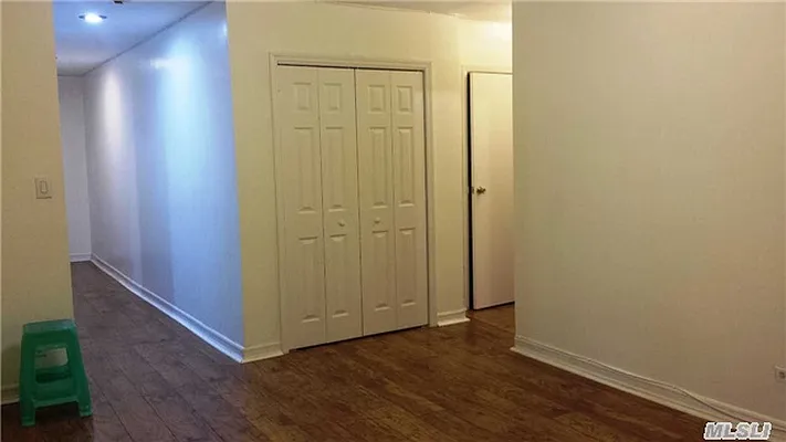 Sold by Winzone Realty Inc | media 5