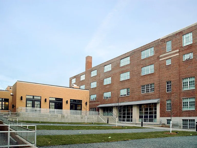 Carleton Artist Lofts — Photo 2