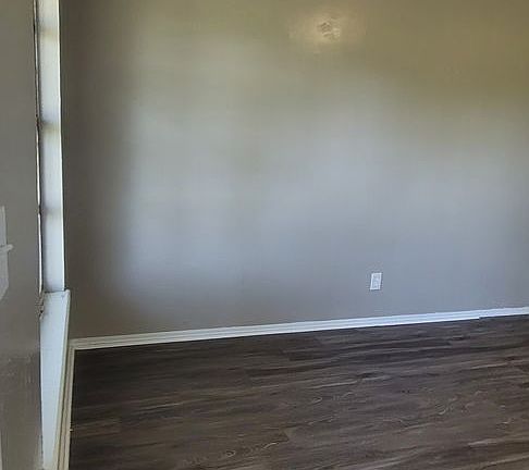 3rd image of 4908 S Shallow Brook Dr