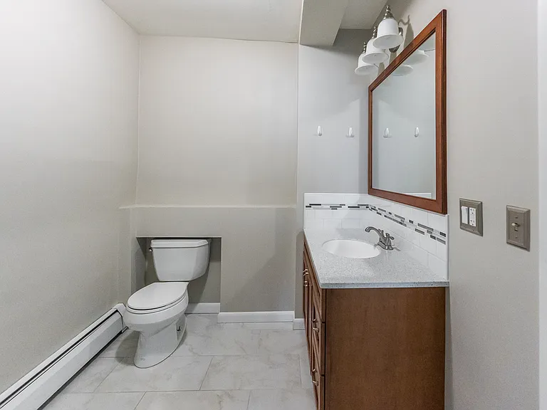 82 Terrace Dr — Photo 10
