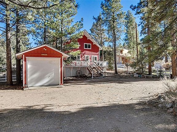 4th image of 1060 Ash Ln