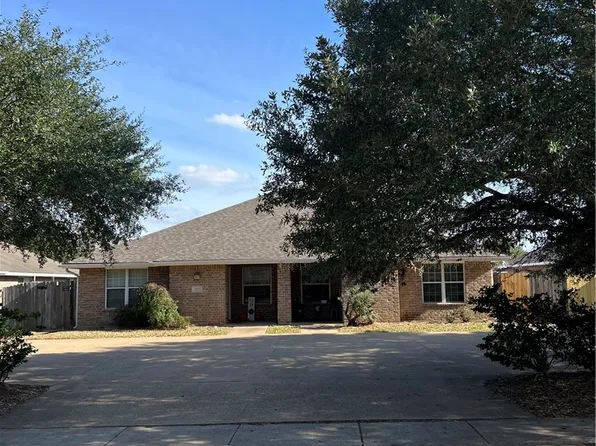 3705-3707 Oldenburg Ln, College Station, TX 77845