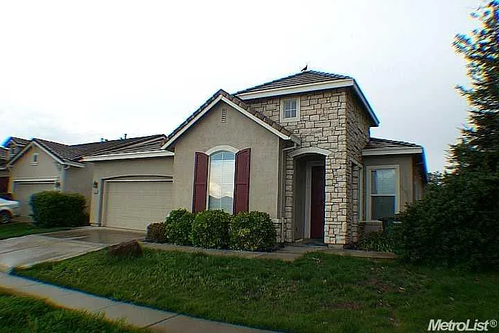5767 Bridgecross Dr photo 1