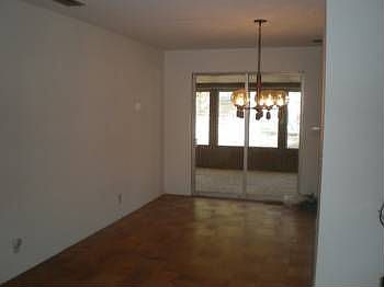 2nd image of 1446 Circlefield Dr