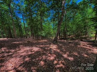 1560 Rocky Cove Ln, Denton, NC 27239