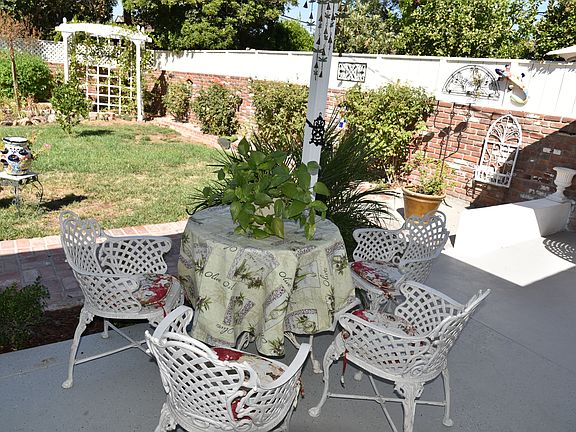 4th image of 20909 Avenue San Luis