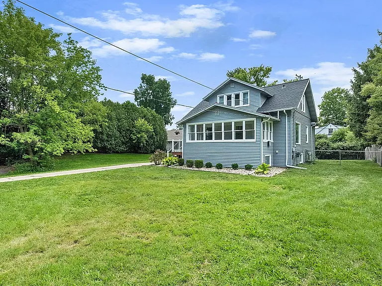 901 Sarasota Ave SE — Photo 22