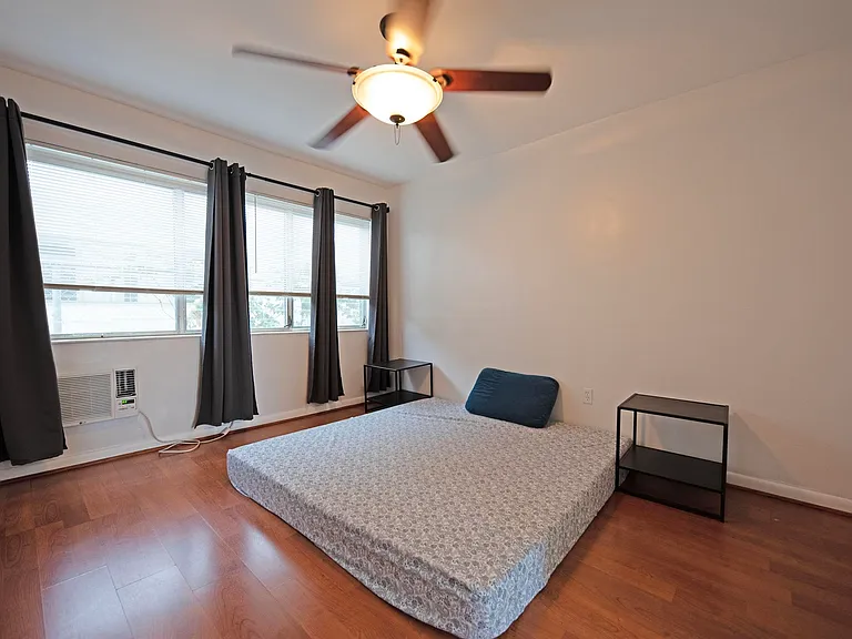 2250 Bay Dr #4 — Photo 11