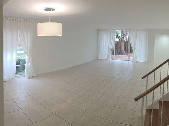 2nd image of 2314 NE 11th Street #2314