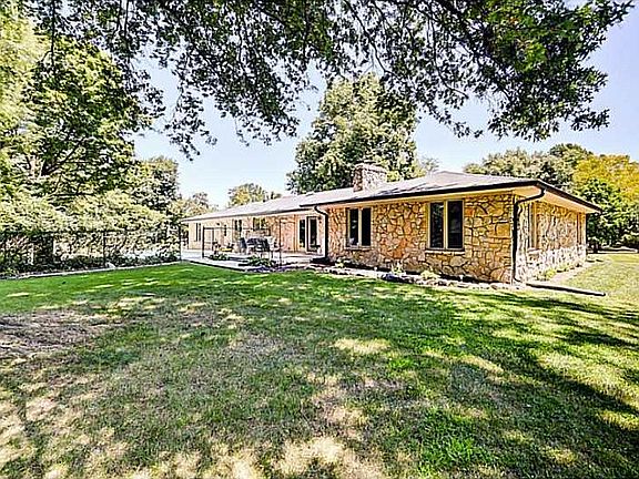 3rd image of 4315 Hidden Orchard Ln