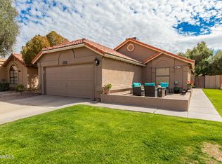 4407 E Amberwood Dr, Phoenix, AZ 85048