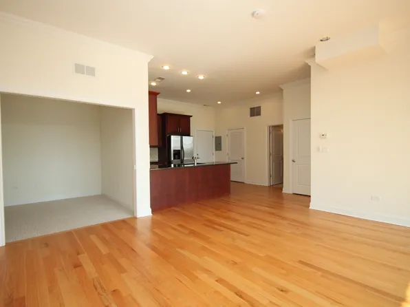 4651 N Greenview Ave, Chicago, IL