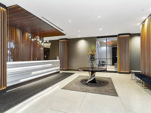 5th image of 50 Murray St APT 806