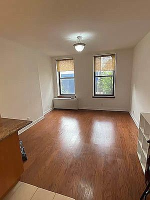 1st image of 231 E 111th St APT 6