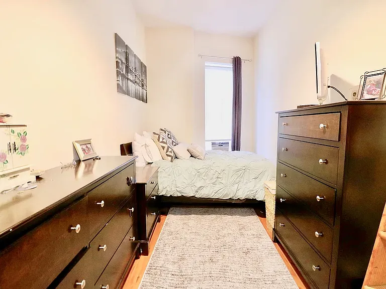 130 W 74th St #2A — Photo 9