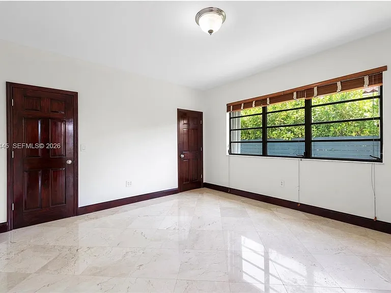 540 S Shore Dr — Photo 36