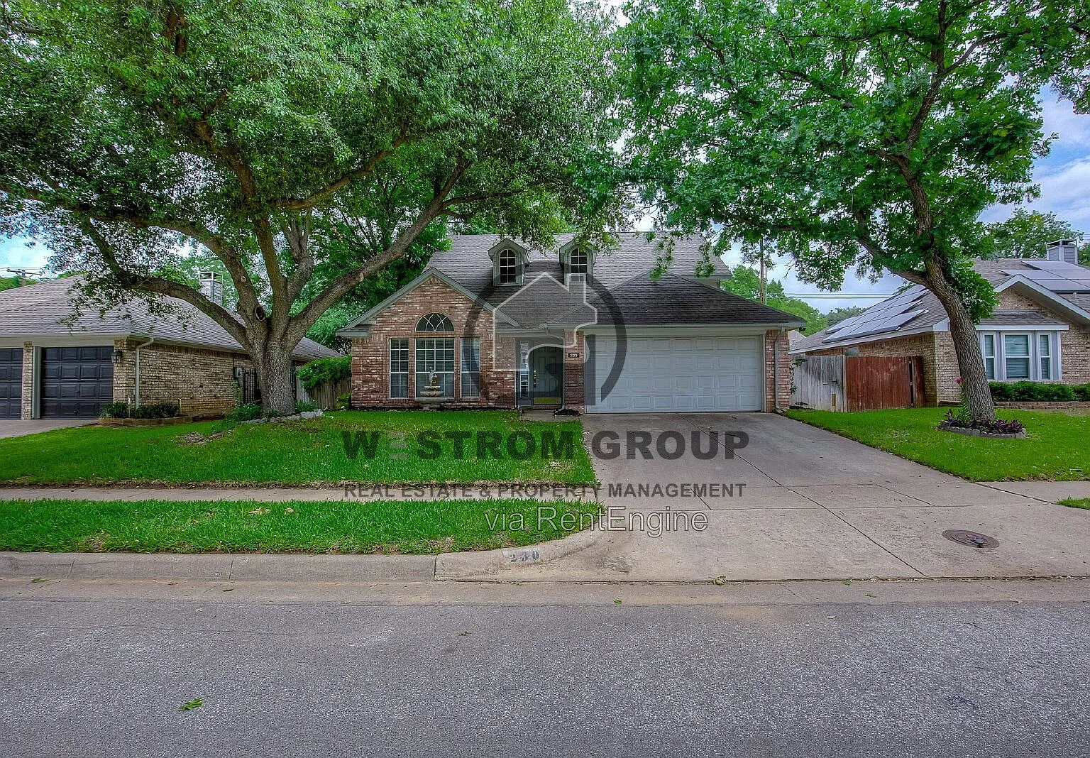 3 bed, 2.5 bath, 1919 sqft, $2,495 — Photo 1