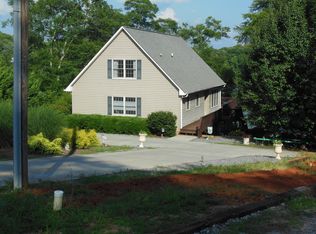 521 Lake Shore Dr, Iva, SC 29655