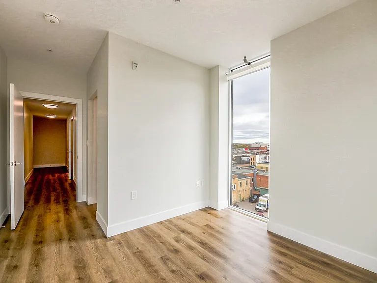 475 George St N — Photo 11