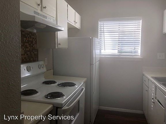 5th image of 3400 Lynridge Dr APT 11A