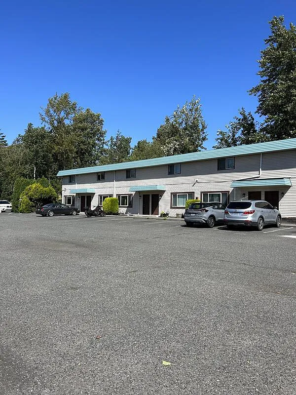 2 bed, 1.5 bath, 950 sqft, $1,850 — Photo 3