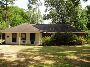 825 Maple Dr, Denham Springs, LA 70726