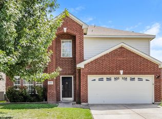 4909 Palm Ridge Dr, Fort Worth, TX 76133