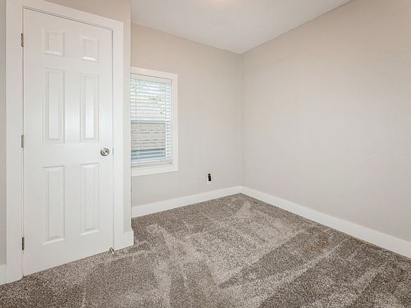 5th image of 4202 51st St