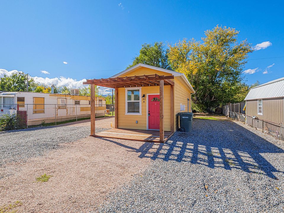 1st image of 303 Mountain View St #1