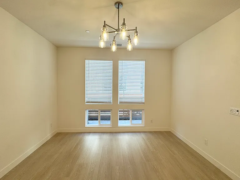 11161 Akarna Ct — Photo 8