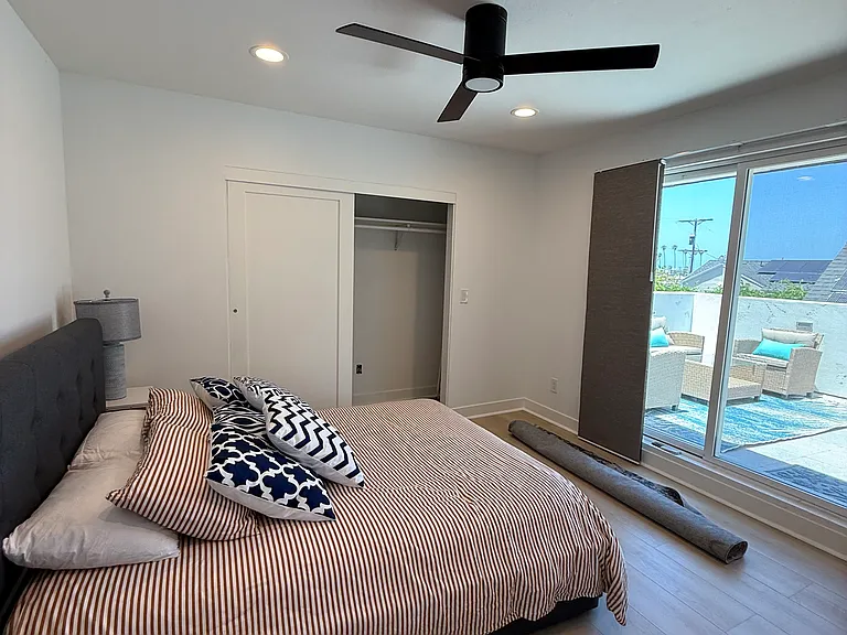 1140 Pearl St — Photo 31
