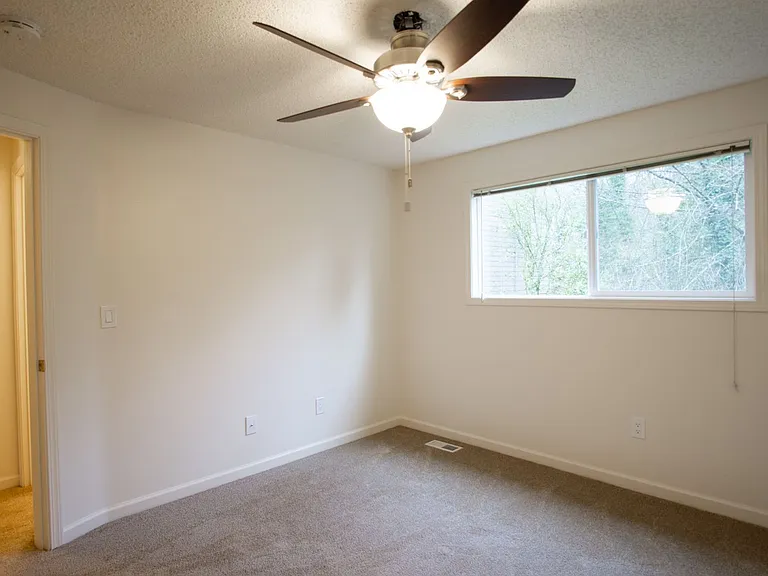 3595 Cedaroak Dr #19 — Photo 10