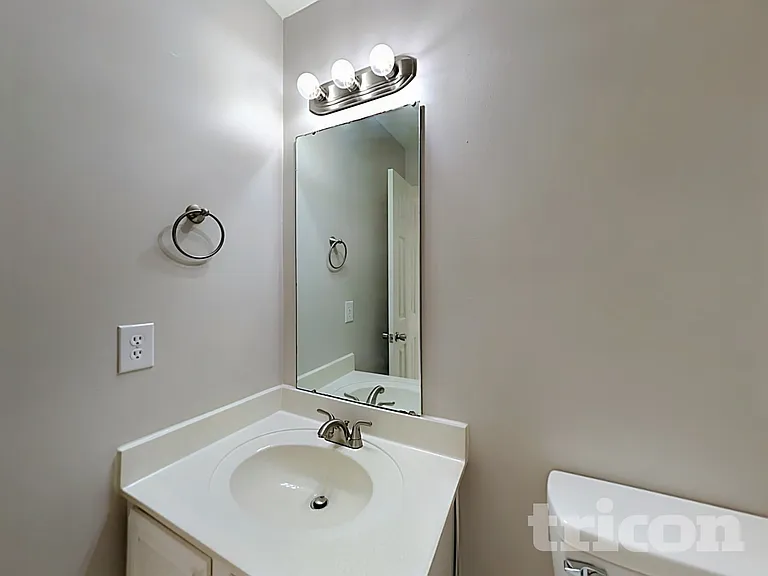 1606 Oak Knoll Ln — Photo 14