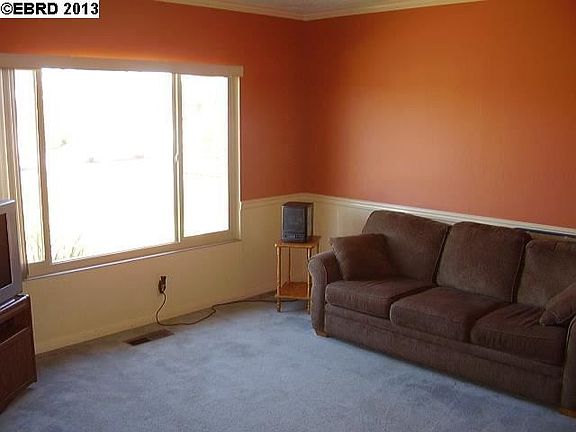 2nd image of 1009 Monterey Dr