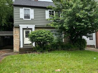 2508 Noble Rd, Cleveland Heights, OH 44121