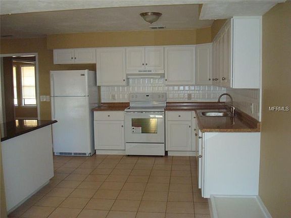 5th image of 782 Anderson Dr