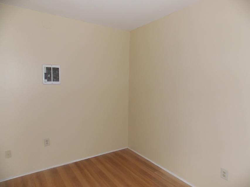2nd image of 304 N Olive St #3