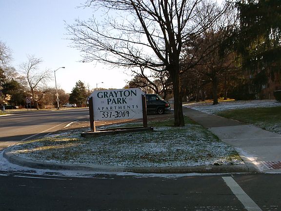 3rd image of 12641 W Outer Dr