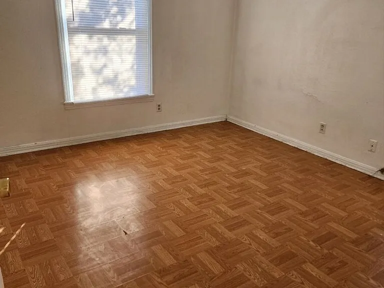 1903 Poage Ave — Photo 6