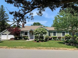 9 Independence Ln, Hingham, MA 02043